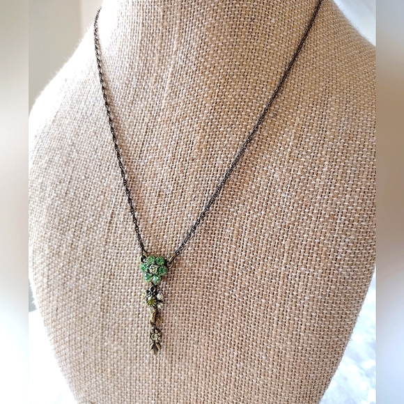 unknown Jewelry - Floral Green Necklace